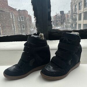Black Women's High-Top Sneakers